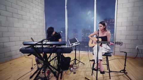 Rudy Mancuso & Maia Mitchell - Magic (Acoustic Version)