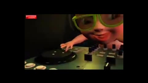 Baby Dj (baby dance )