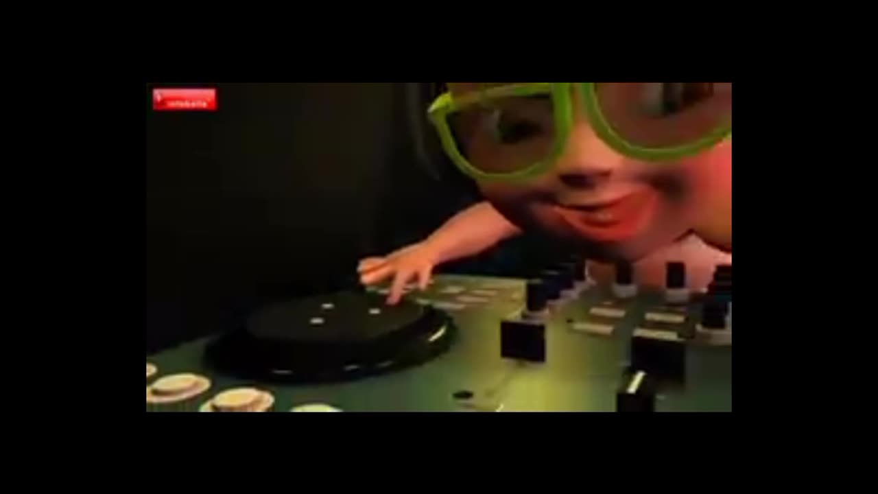 Baby Dj (baby dance )