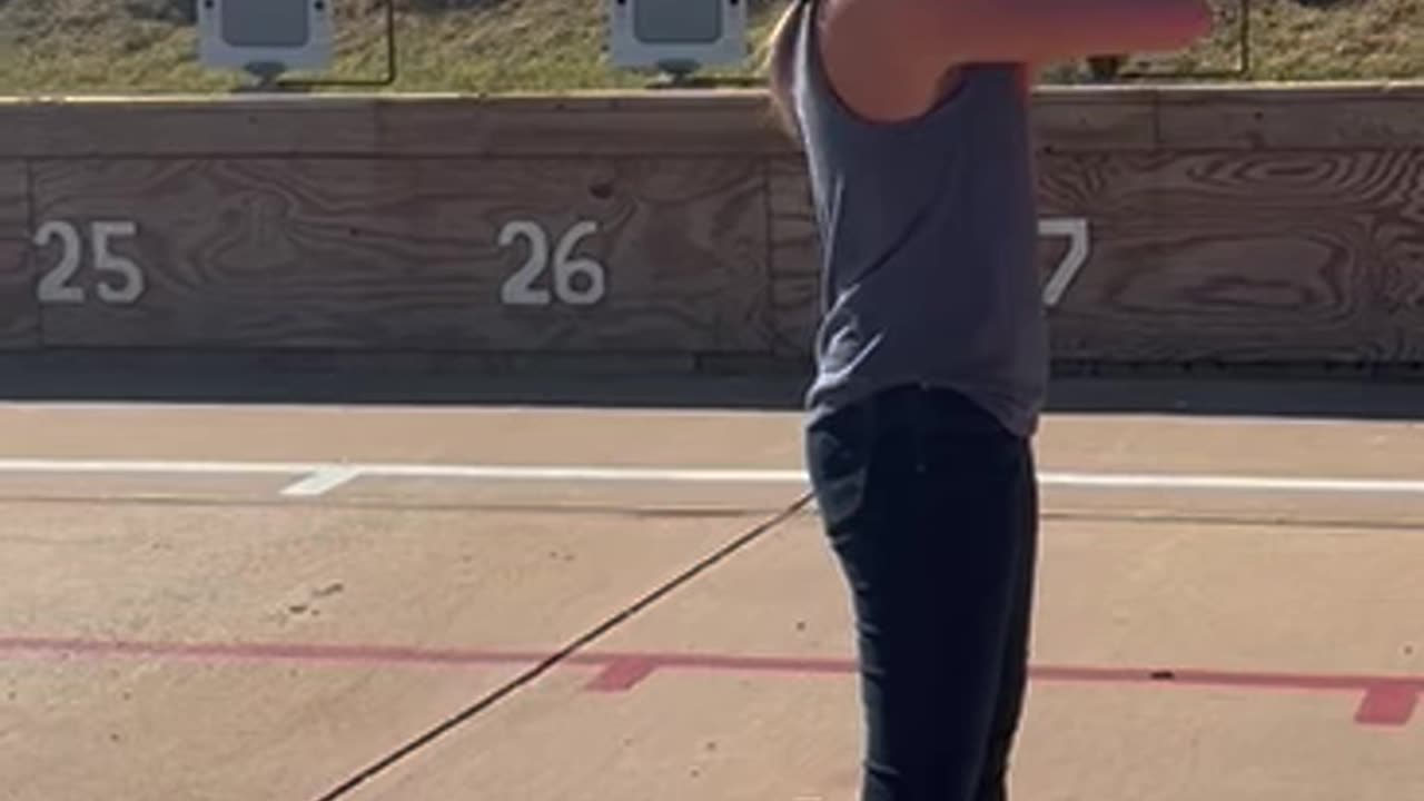 Pretty Mrs.Bullseye shooting Ak47