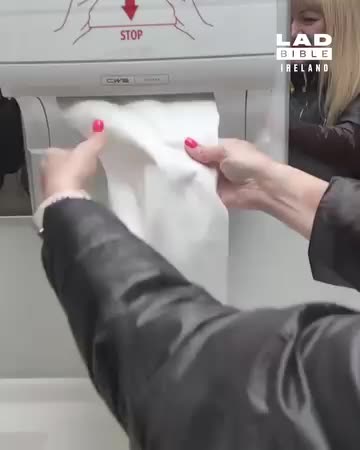 Continuous towel confuses people