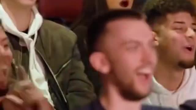TOBI GETTING ROASTED ON STAGE 😂 😂