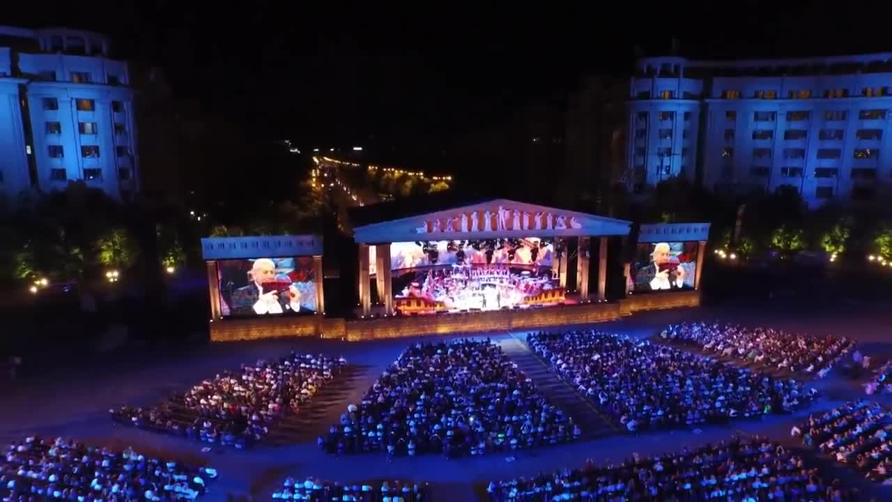 André Rieu ft. Gheorghe Zamfir - The Lonely Shepherd