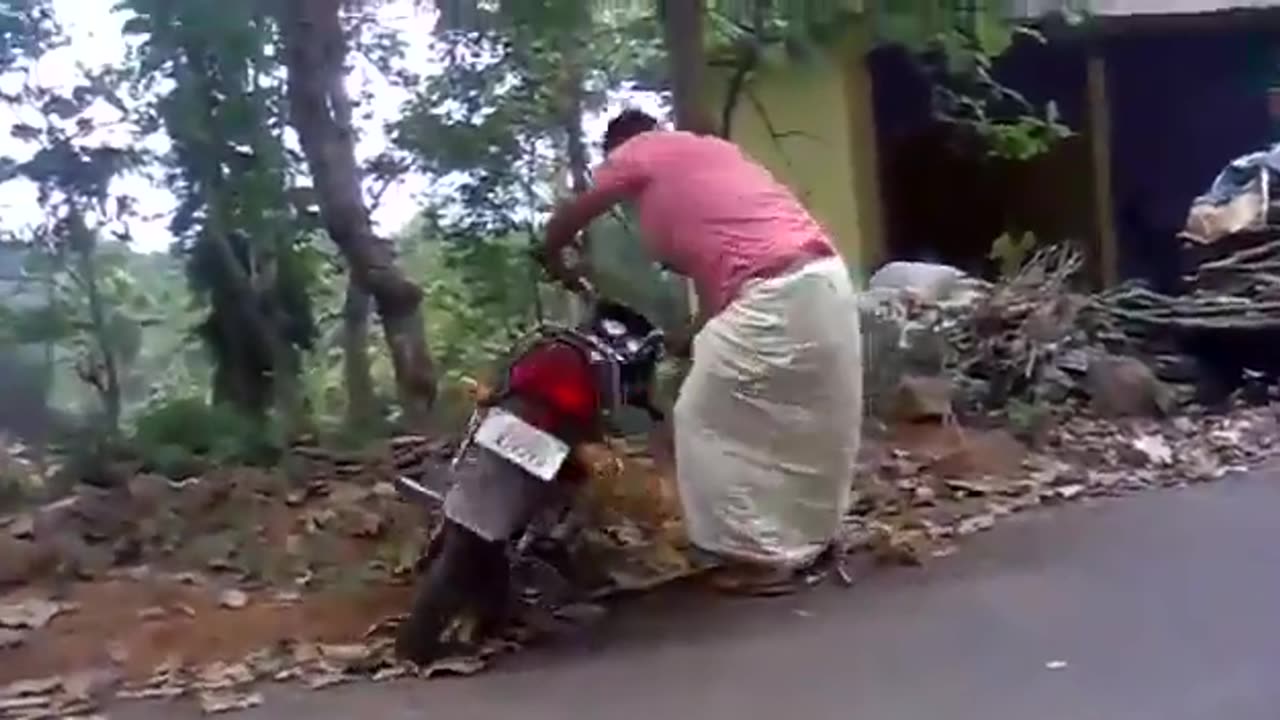 FUNNY FAILS Video Bike stunt gone funny VERY FUNNY FAILS Video