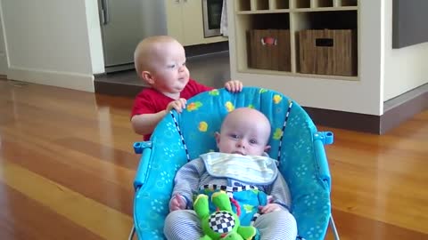 Baby's priceless reaction after scaring younger cousin