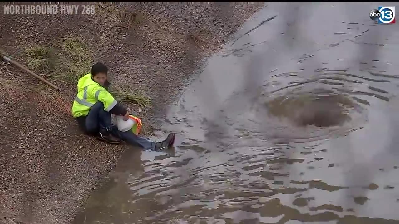 HIGHWAY HERO: Faced with flood, man single-handedly saves motorists