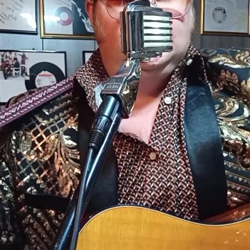 Trent Page plays Benny joy!