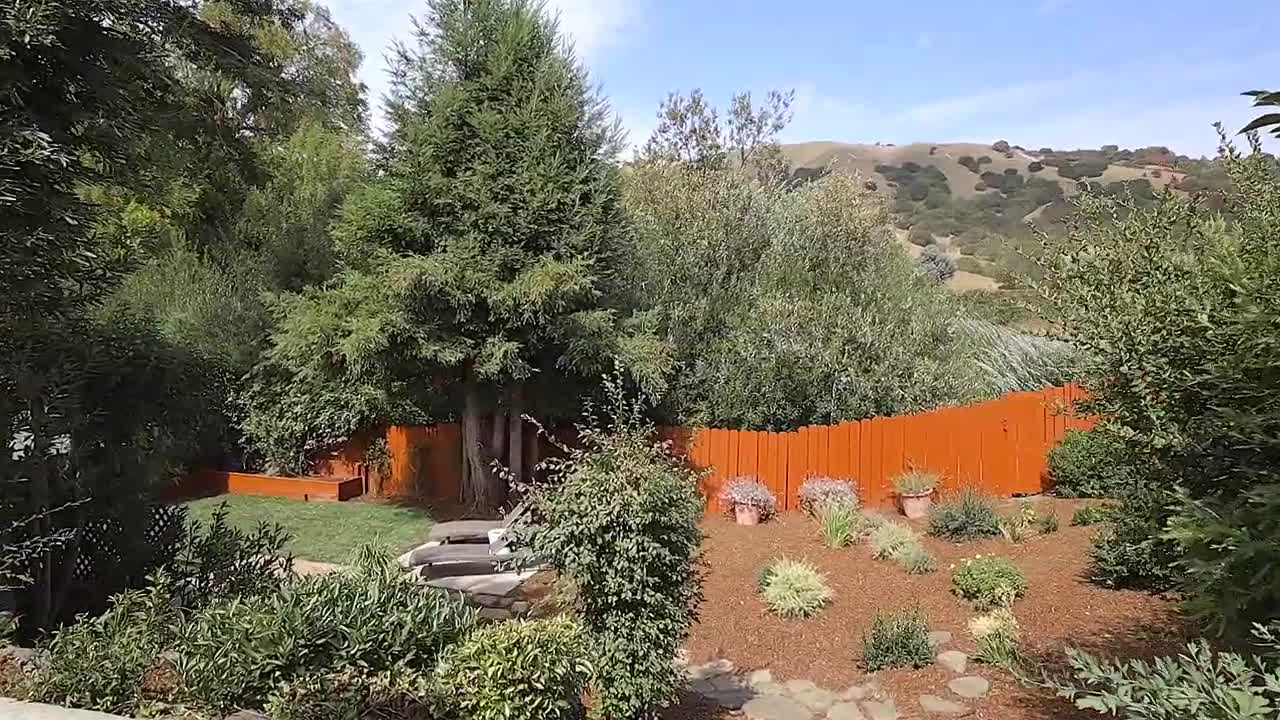 19 Mount Muir Court, San Rafael $1,425,000-American Housing Guild home in Lucas Valley