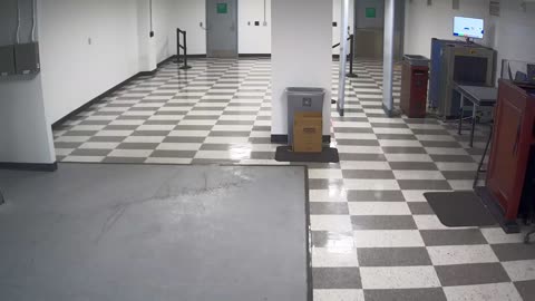 6127RHOBG3G3L4Lobby8Exterior_2021-01-06_11h20min00s993ms.mp4