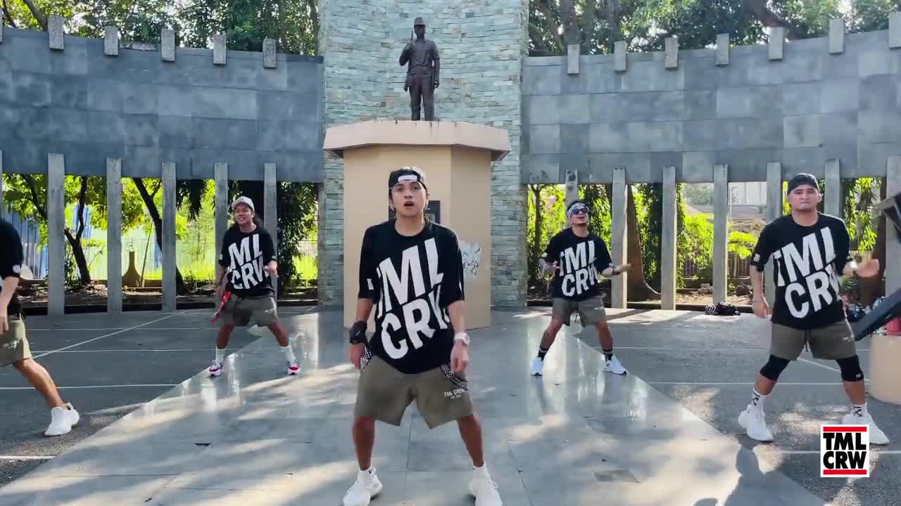 SEE TINH (Tiktok Viral ) by Hoang Thuy Lihn - Cucak Rermix - Dance Fitness - TML Crew Toto Tayag