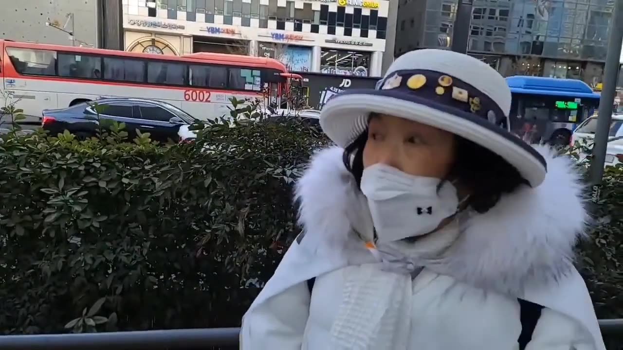 20210122_V3_S01(zsaeH-z15nA)흔들리지 마세요! 절대! 젊은 사람들 힘내세요! 강남역에서