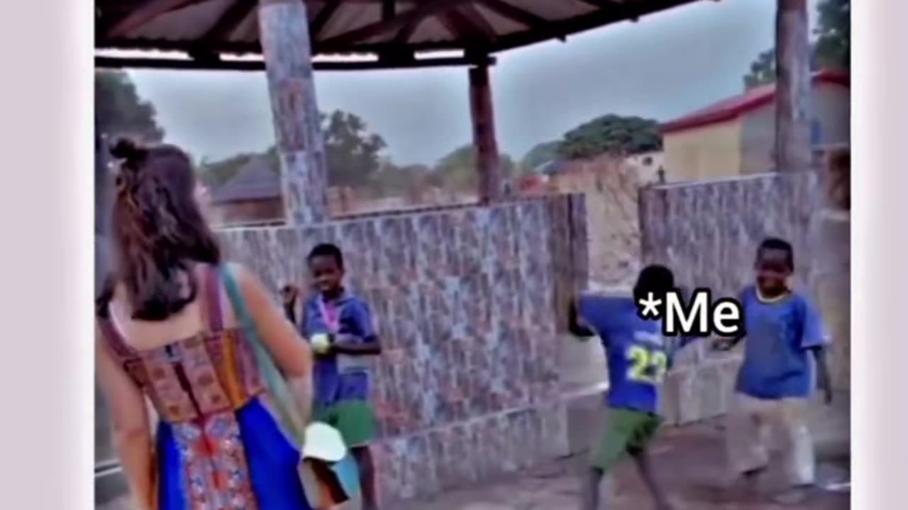 Funny vedio when girl talk to me