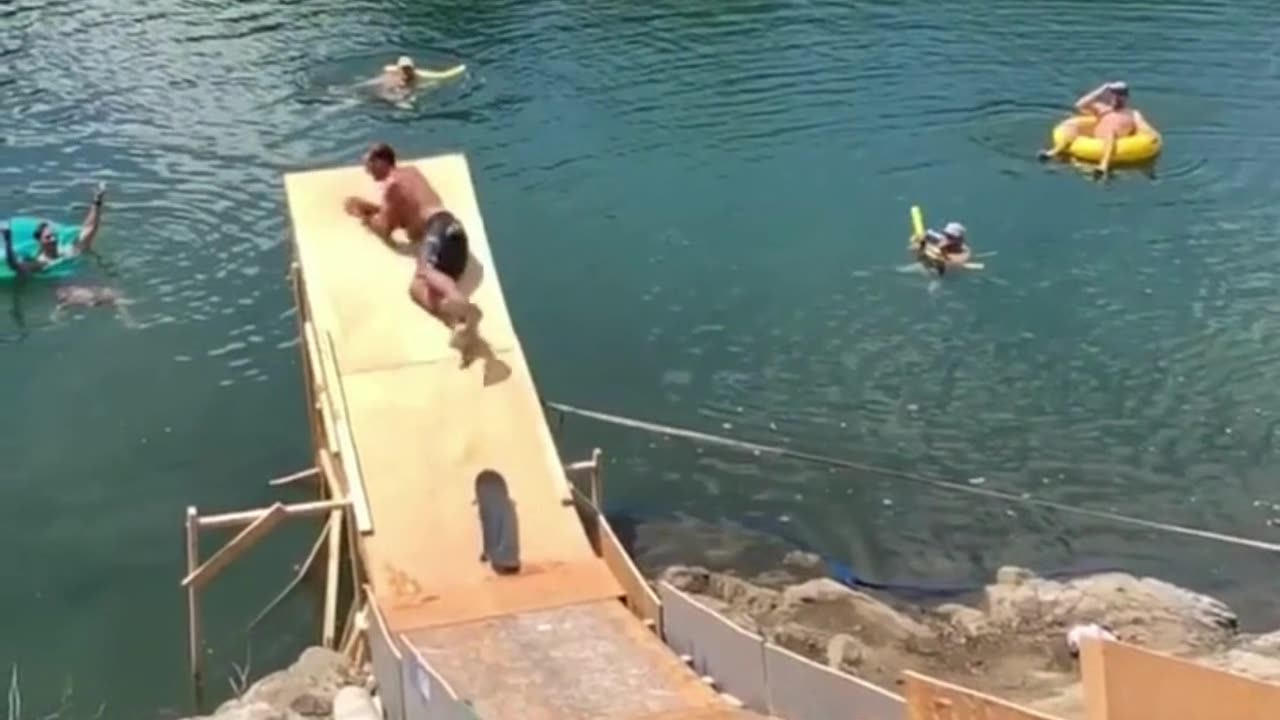 The end 😂😂😂 #viral #shorts #funny #fails #mmvfunny