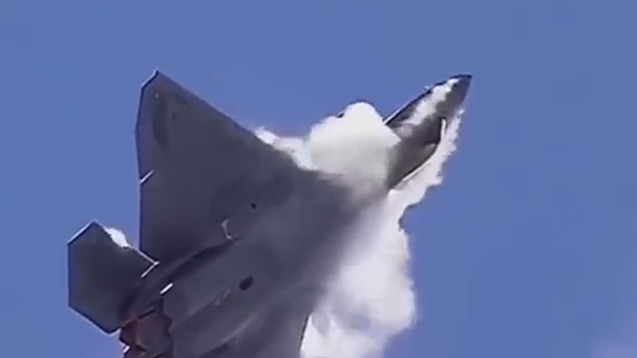 F22 showing off