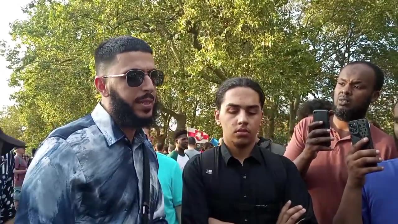 Ali dawah shows his weakness to the Shiites .Confronting rivulets in speakers co