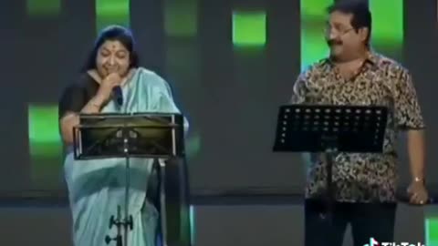 KS CHITHRA & MANO FUNNY PERFORMANCE