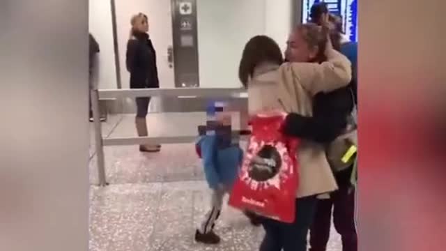The moment a woman in South Wales met the Ukrainian family she was taking in.