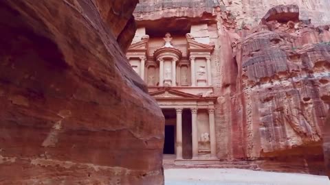 Best place to visit in Jordan, Treasury Ancient temple carved into sandstone