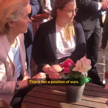 🗣 "Ursula, Ursula, non puoi nasconderti, sei favorevole al genocidio!"