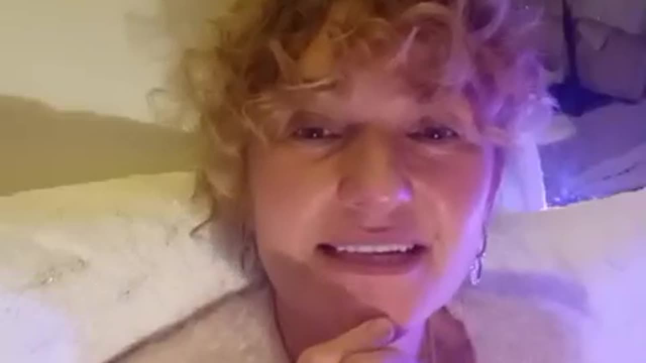 FB LIVE, Yvonne Shamsan: "Pervs aren't a men.../Zboczency to nie mezczyzni..."