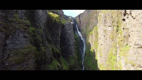 Outdoor aerial photography, enjoy the natural beauty of the Great American Mountain Falls
