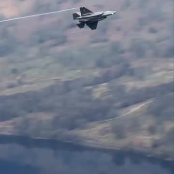 Incredible Footage of an Israeli F-15 and F-35