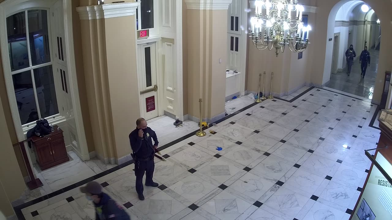 0153USCH01HouseWingDoor_2021-01-06_19h19min22s950ms.mp4