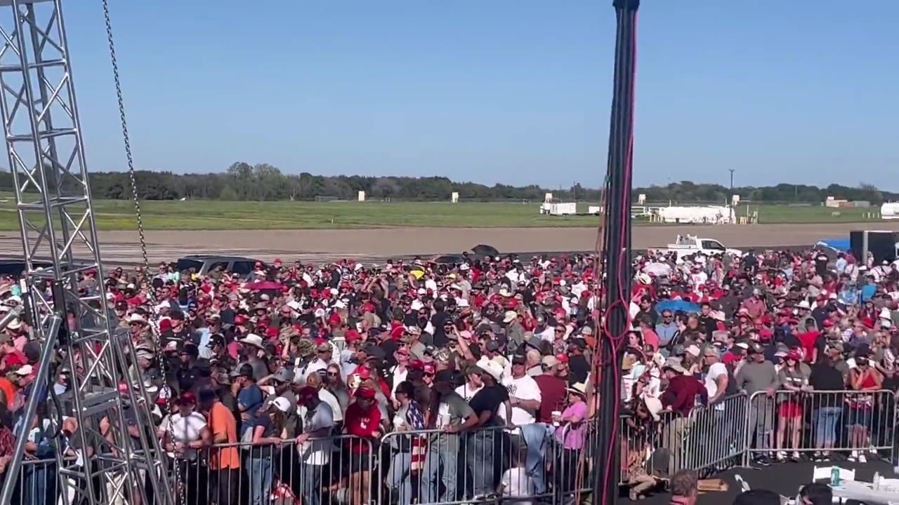Thousands Show Their Support For Trump In Waco