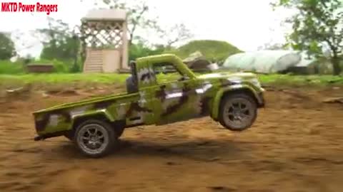 The War Between Superhero and Giant Ant