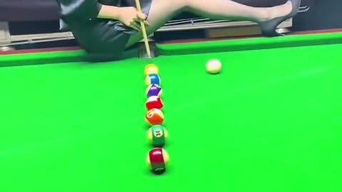 Hot girl billiard god skills