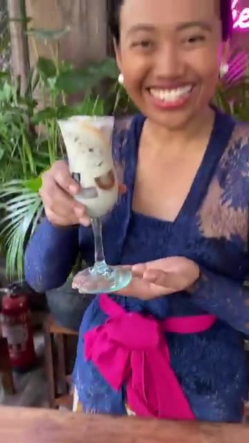 Refreshing sweet milk jelly drink🙏🏽😊 #bali #sweetdrink #jellydrink #sweetmilk #freshdrink