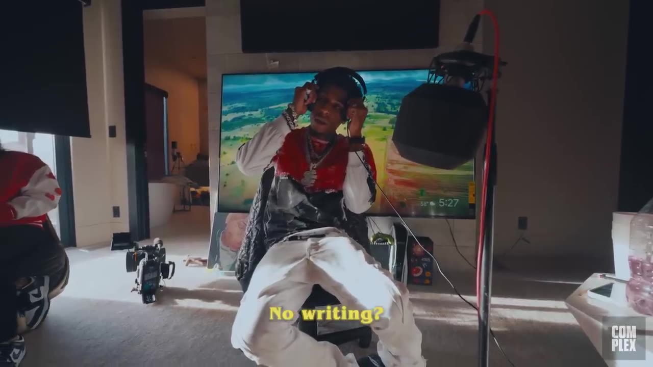 NBA YOUNGBOY WELCOMES Complex to his home.