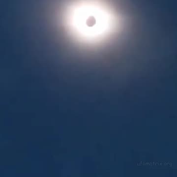 Beyond Explanation: Enormous UFO Orb Spotted in Mexico