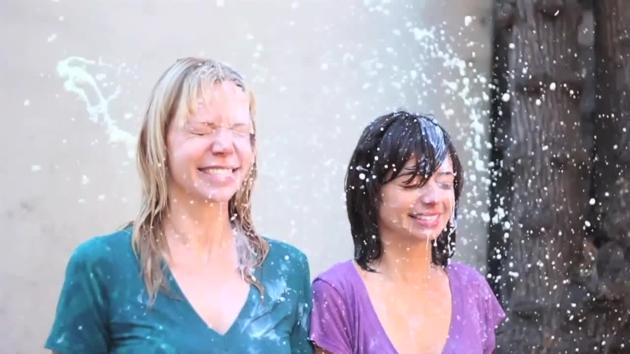 Garfunkel and Oates All Over Your Face