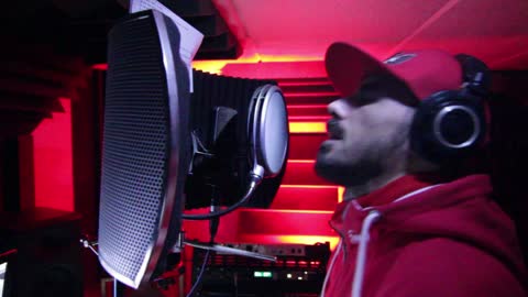 ALE[X] - Red Freestyle (prod. by Mo)