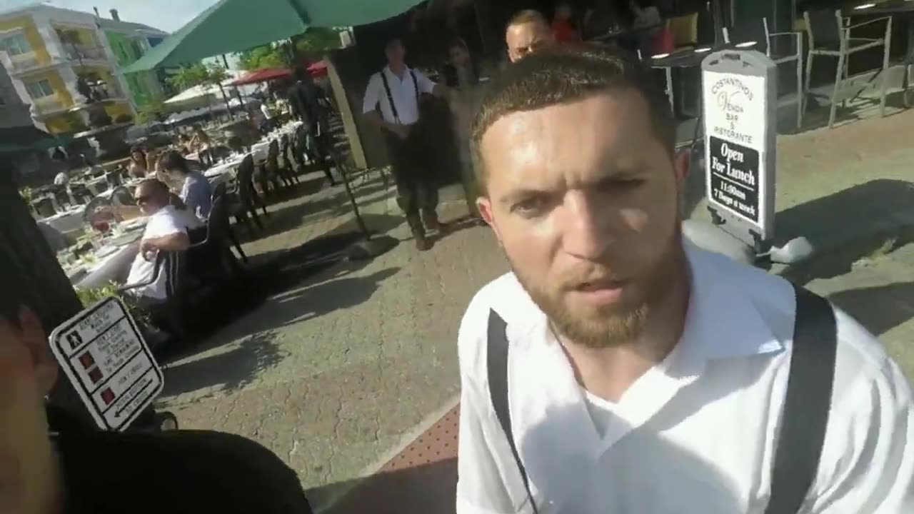 Livestreamer harassing random people at an Italian Restaurant