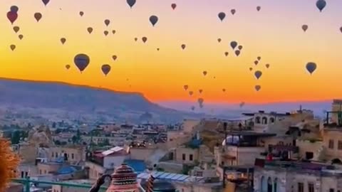 9_Take everyone to see the romantic hot air balloon #romantic #scenery #travel #fyp #cure