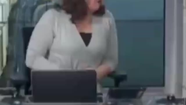 Sneak attack of journalist goes wrong