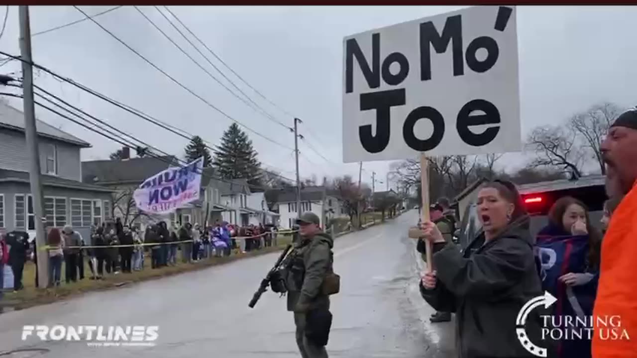 East Palestine Residents Welcome President Trump, Chant "No More Joe”