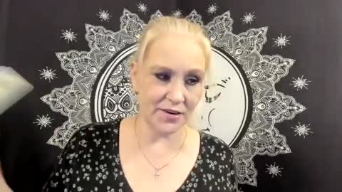 CANCER Weekly Tarot Forecast