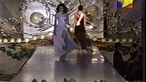 Miss Universe 2004 - Fashion Show