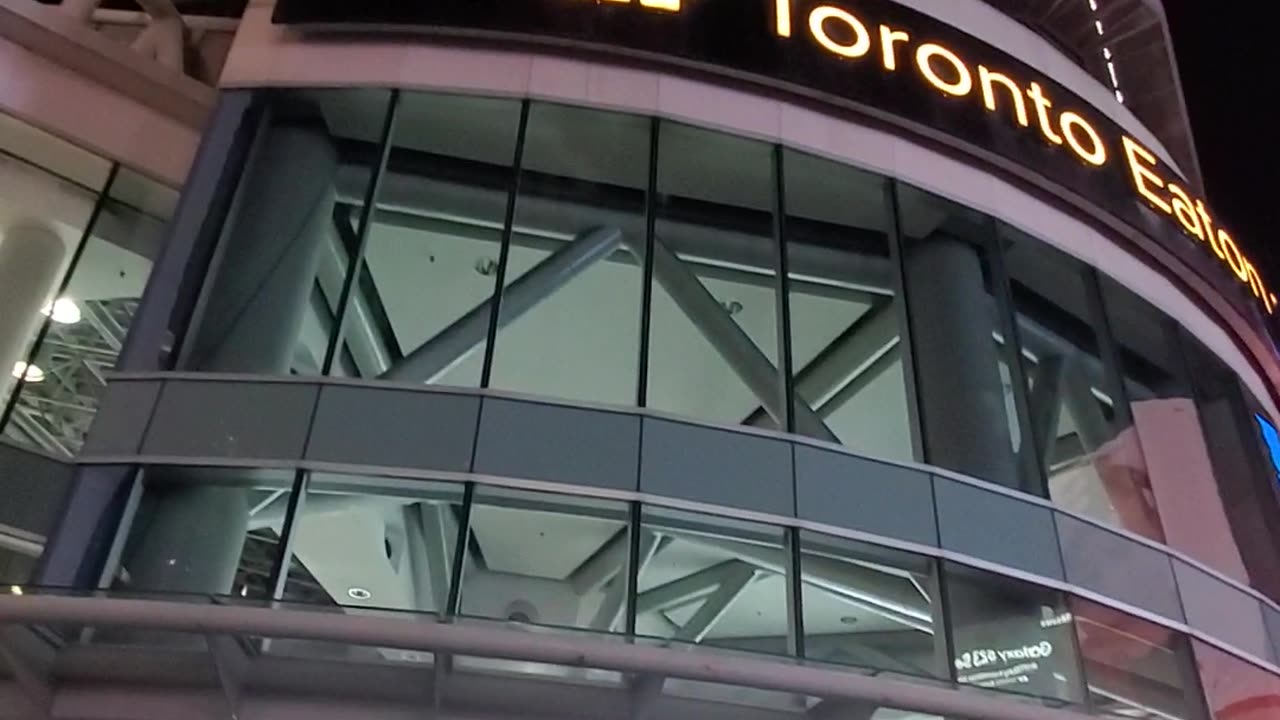 Visit Yonge-Dundas Square 🇨🇦 #Toronto #Canada