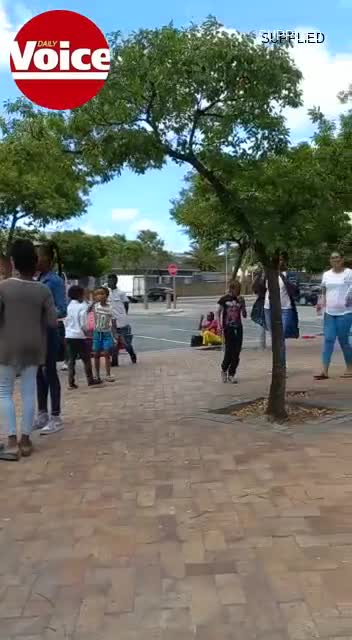 Jong DJ’s kwaai toiletry drive