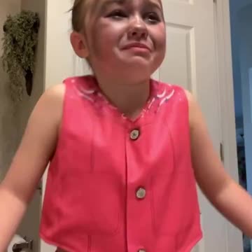 It's not coming off!! 😂😂😂😂