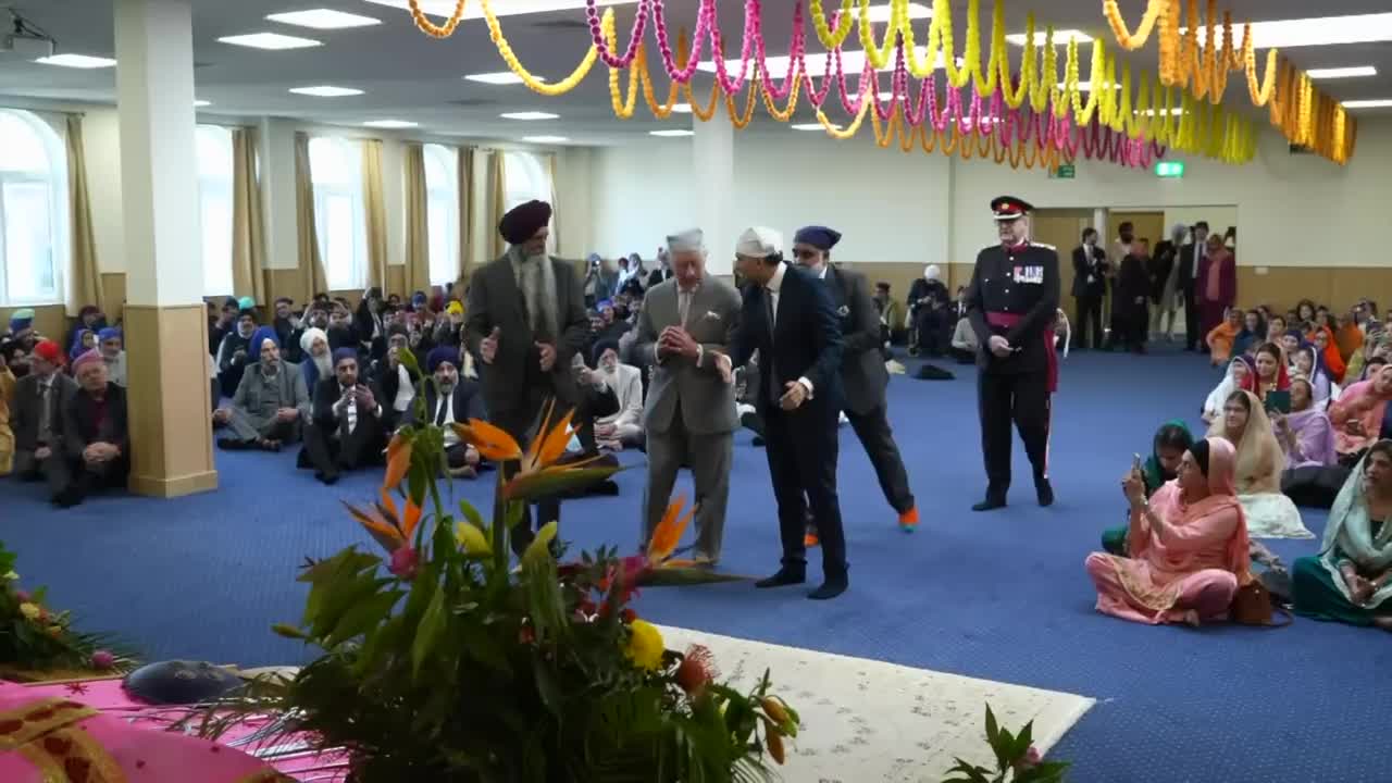 King Charles Attends Prayers at Guru Nanak Gurdwara in Luton