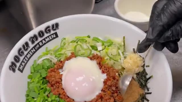 Brothless ramen “mazemen”