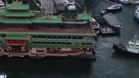 Hong Kong floating jumbo restaurant towed away for good after 44 years