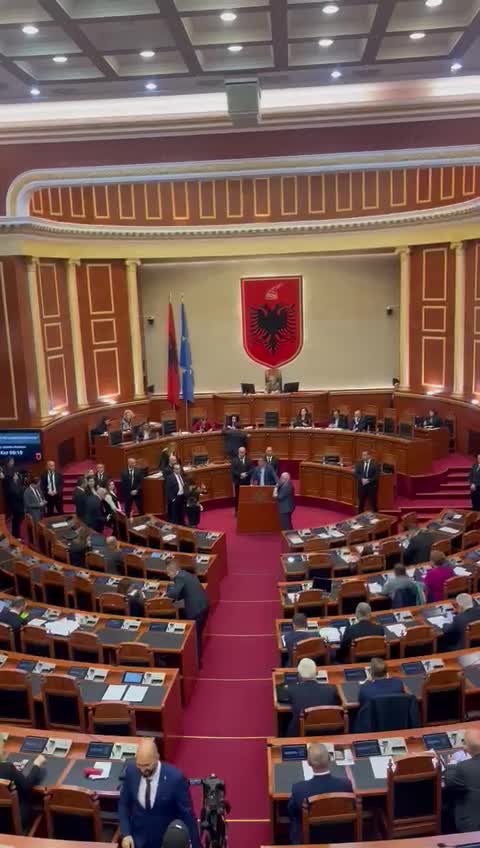 Kuvendi i Shqiperise ne seance plenare, 21 dhjetor 2022