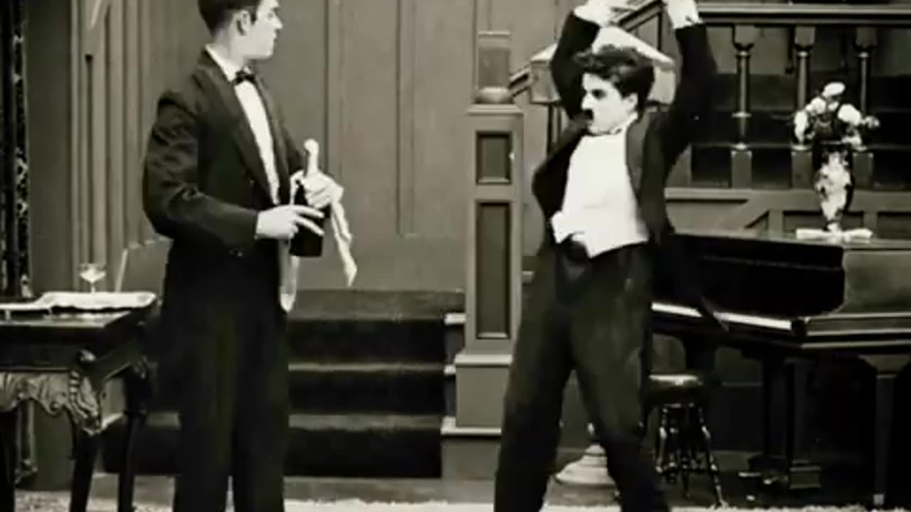 #charlie chaplin#funny viduie#Laugh