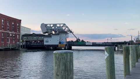 Main Street & Mystic River Park (Connecticut)